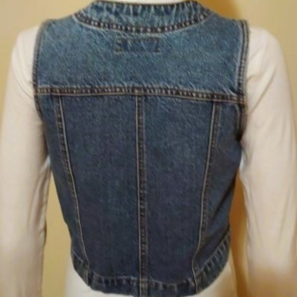 VINTAGE GASOLINE IND. C0.MEDIUM WASH EMBROIDERED DENIM VEST SIZE L - Picture 4 of 6